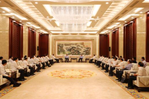 國(guó)家電網(wǎng)公司毛偉明、辛保安與山東省委書記劉家義、代省長(zhǎng)李干杰會(huì)談