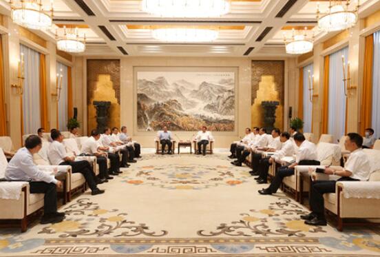 湖北省委書記應(yīng)勇、省長(zhǎng)王曉東會(huì)見(jiàn)國(guó)家電網(wǎng)董事長(zhǎng)、黨組書記毛偉明