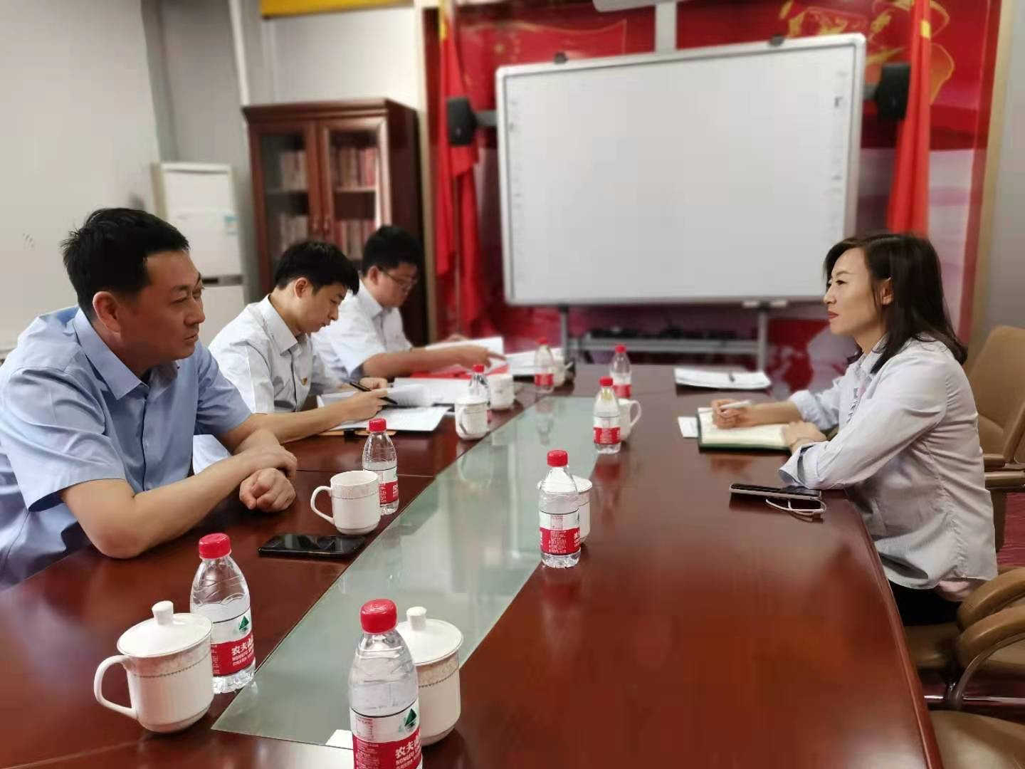 副局長(zhǎng)王永強(qiáng)到烏海電業(yè)局千里山分局開(kāi)展黨史學(xué)習(xí)教育督導(dǎo)、領(lǐng)學(xué)