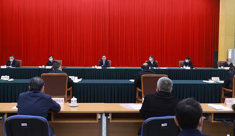 八步措施穩(wěn)煤價(jià)！國(guó)家發(fā)改委研究依法對(duì)煤炭?jī)r(jià)格實(shí)行干預(yù)！