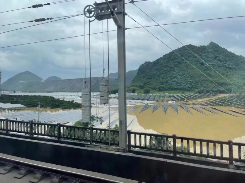 地面電站秒變漂浮電站，又一光伏電站被水淹！
