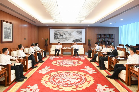 舒印彪鄧建玲會(huì)見(jiàn)保定市委書記黨曉龍、市長(zhǎng)閆繼紅