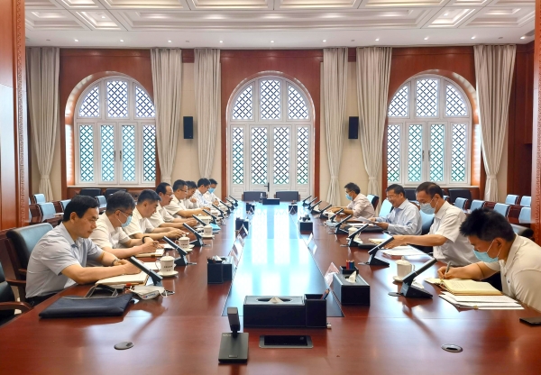 丁焰章拜訪國(guó)家能源局黨組書記、局長(zhǎng)章建華