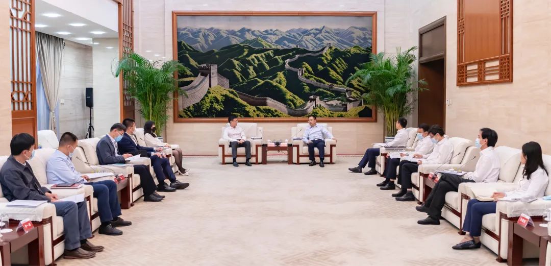鄒磊會(huì)見(jiàn)北京市西城區(qū)委副書(shū)記、代區(qū)長(zhǎng)劉東偉