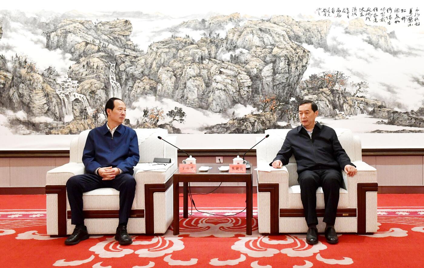 中國(guó)電建黨委書記、董事長(zhǎng)丁焰章與河北省委常委、石家莊市委書記張超超會(huì)談