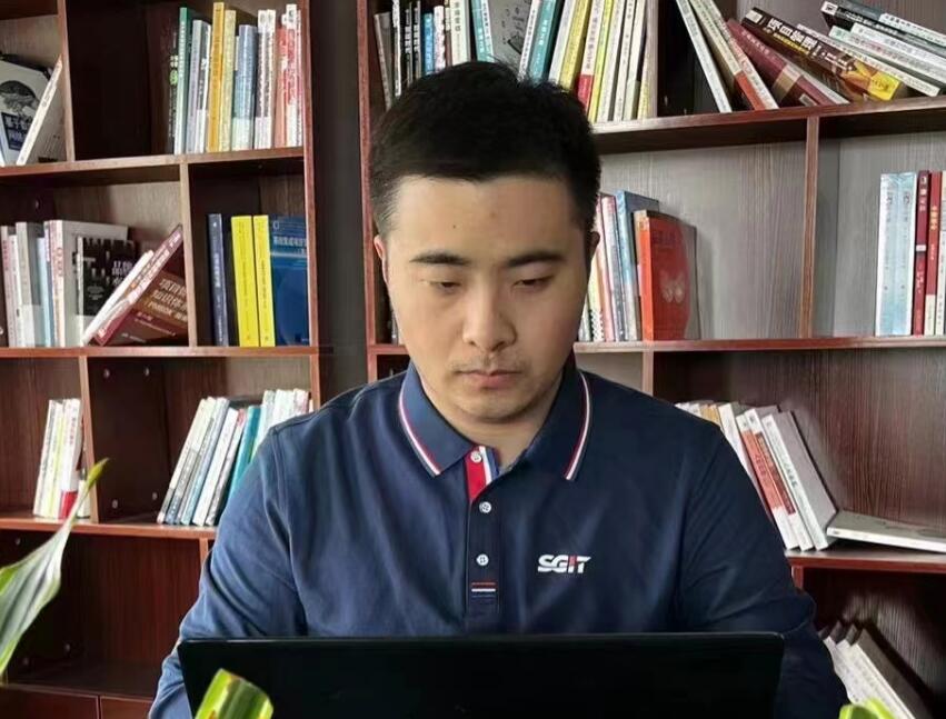 國(guó)家電網(wǎng)公司青年崗位能手許軻：潛心沉淀，厚積薄發(fā)