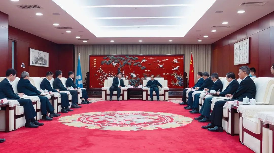 華電集團黨組書記、董事長江毅會見海博思創(chuàng)董事長、總經(jīng)理張劍輝