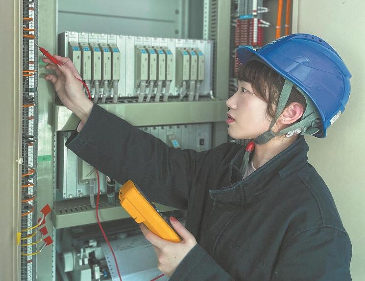 卓穎：干一行專一行，讓運維“跑”在故障前