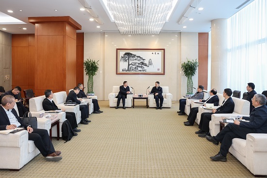 溫樞剛鄧建玲會見中廣核集團(tuán)董事長楊長利、總經(jīng)理高立剛