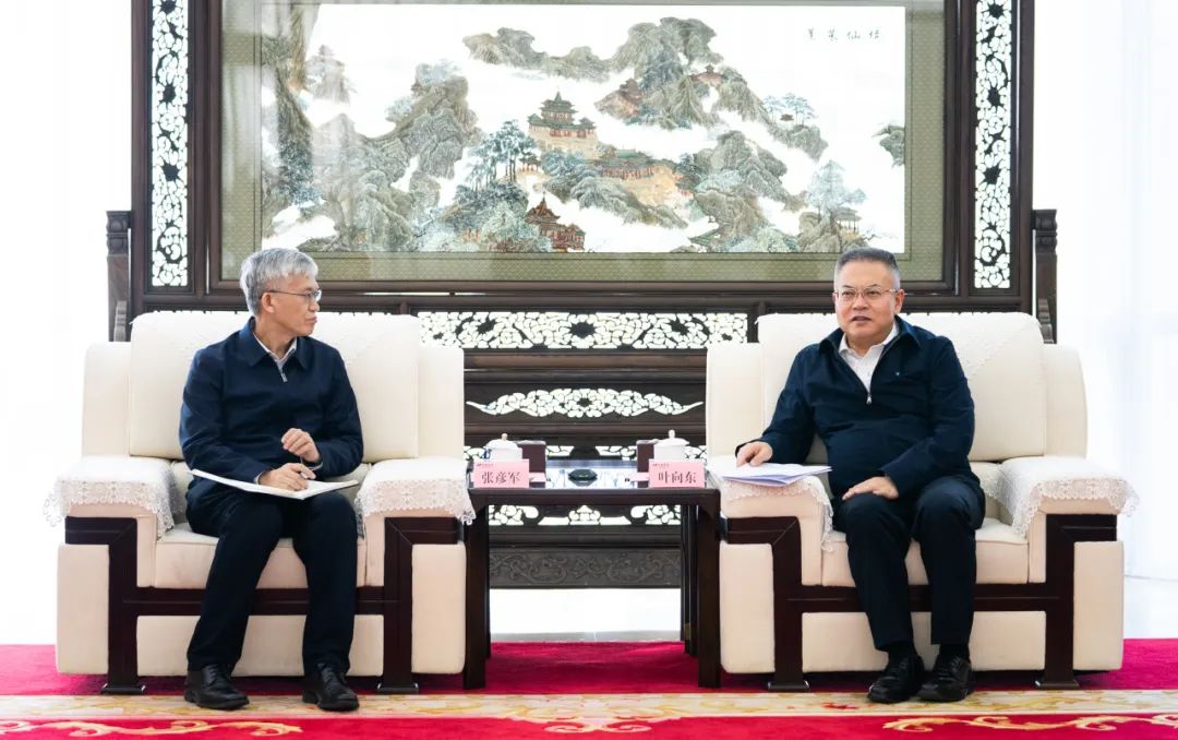 華電集團(tuán)黨組副書記、董事、總經(jīng)理葉向東會(huì)見東方電氣董事、總經(jīng)理、黨組副書記張彥軍