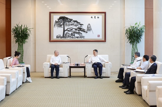 華能集團(tuán)黨組書記、董事長溫樞剛會(huì)見海口市市長丁暉