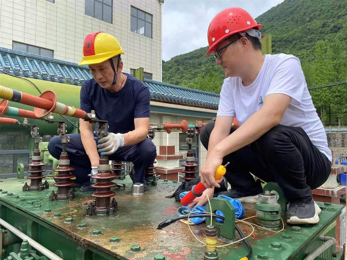 黃石市王英電廠發(fā)電泄洪調(diào)峰，騰出庫(kù)容1200萬(wàn)立方米