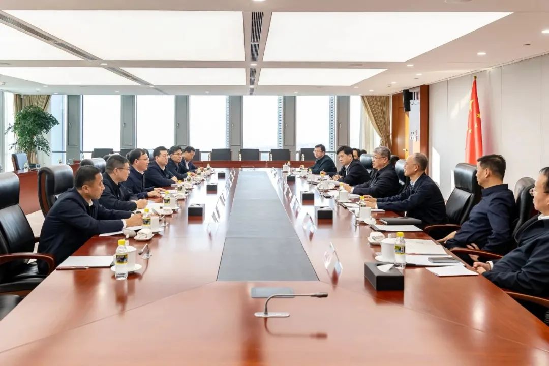 國(guó)家能源集團(tuán)黨組書記、董事長(zhǎng)劉國(guó)躍與中國(guó)大唐黨組副書記、總經(jīng)理張傳江會(huì)談