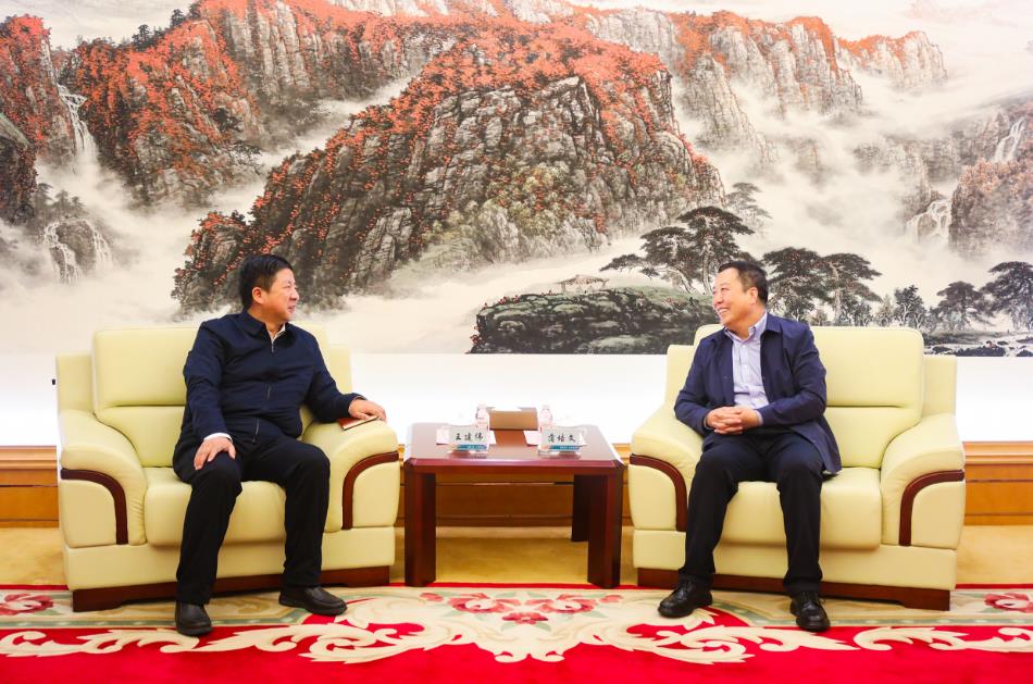 大唐甘肅公司黨委書記、董事長王建偉與甘肅電投集團黨委書記、董事長蒲培文會談